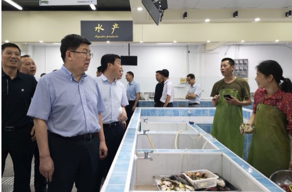 市委書(shū)記任澤鋒率隊(duì)赴屯溪區(qū)調(diào)研中心城區(qū)菜市場(chǎng)改造、食品安全工作