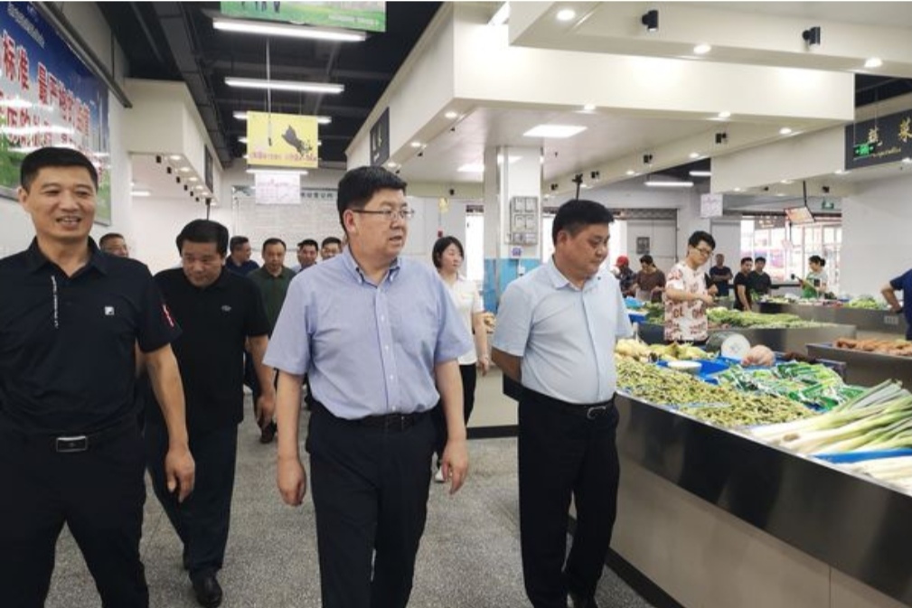 市委書(shū)記任澤鋒率隊(duì)赴屯溪區(qū)調(diào)研中心城區(qū)菜市場(chǎng)改造、食品安全工作