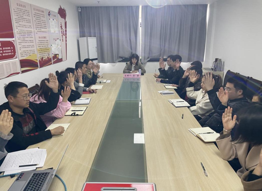 屯溪區(qū)國投集團(tuán)召開第一次職工代表大會(huì)選舉產(chǎn)生第一屆職工董事、職工監(jiān)事