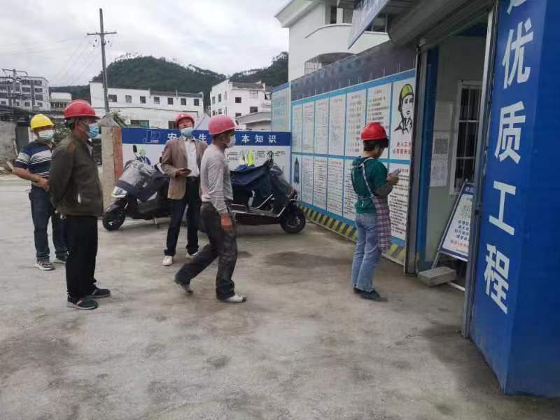 屯溪城建投公司多措并舉，筑牢建筑工地“防疫墻”