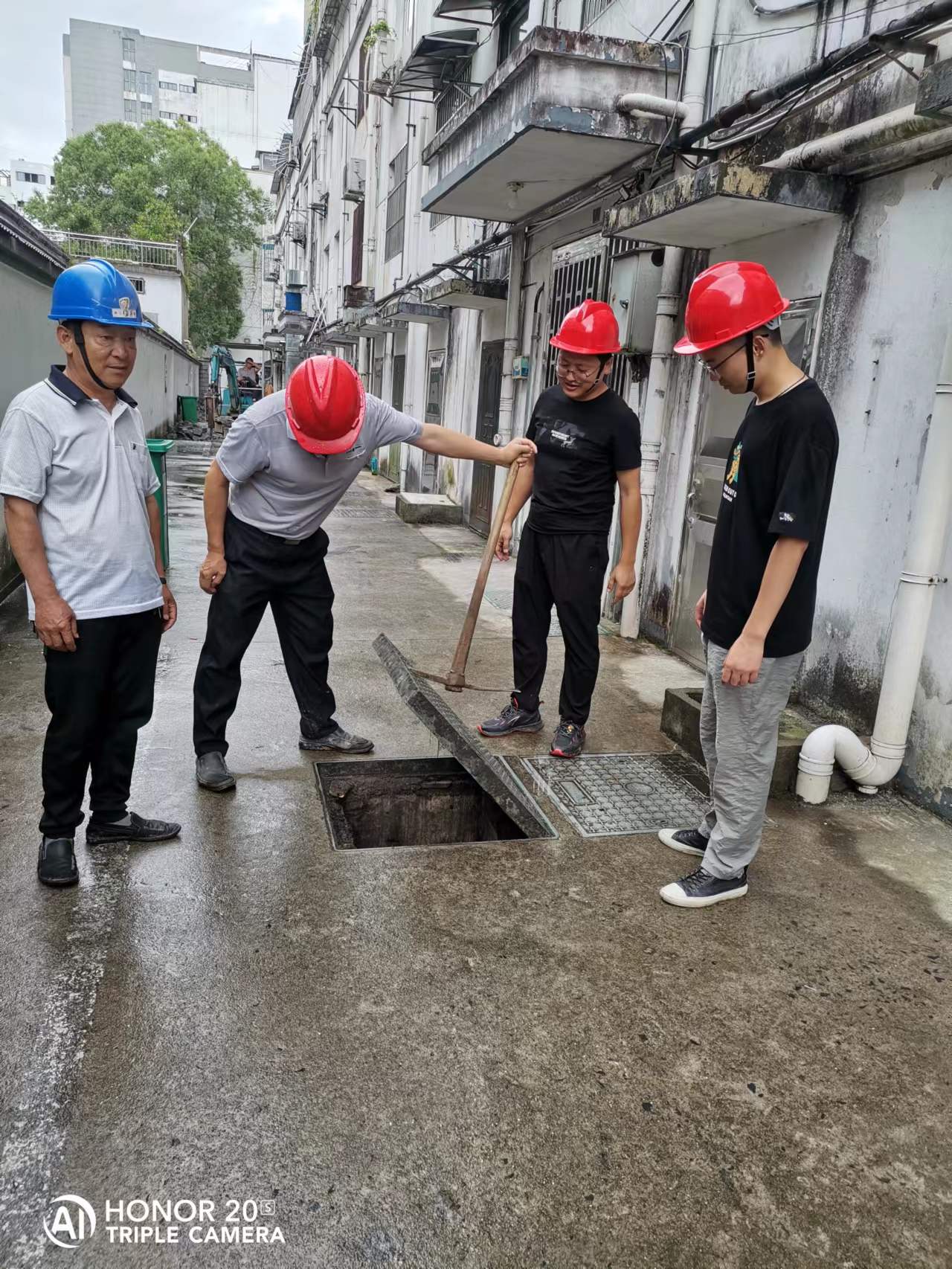 遵守安全生產(chǎn)法，當(dāng)好第一責(zé)任人