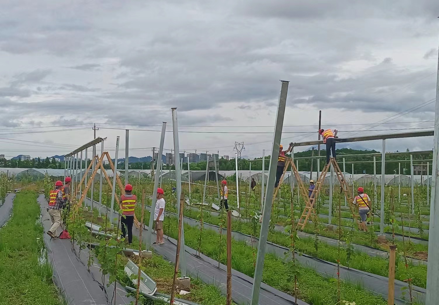 遵守安全生產(chǎn)法，當(dāng)好第一責(zé)任人