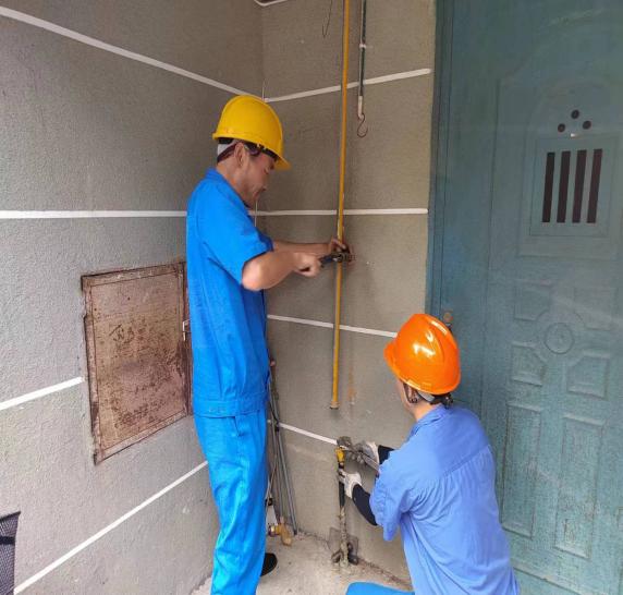 “三落兩?！惫泊偃?xì)夤艿栏脑熘脫Q工作安全平穩(wěn)有序