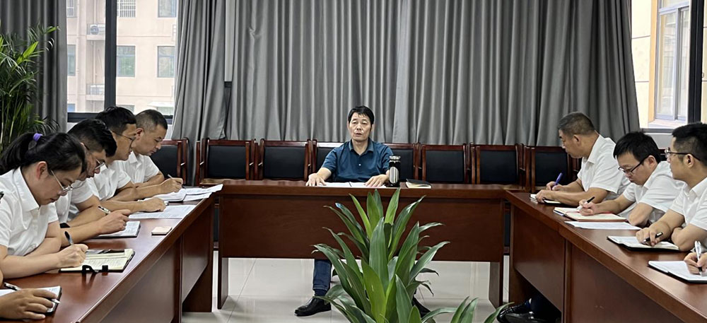 城建投公司黨支部召開(kāi)黨員（擴(kuò)大）會(huì)議暨酒駕、醉駕等違法犯罪行為警示教育集體談話會(huì)