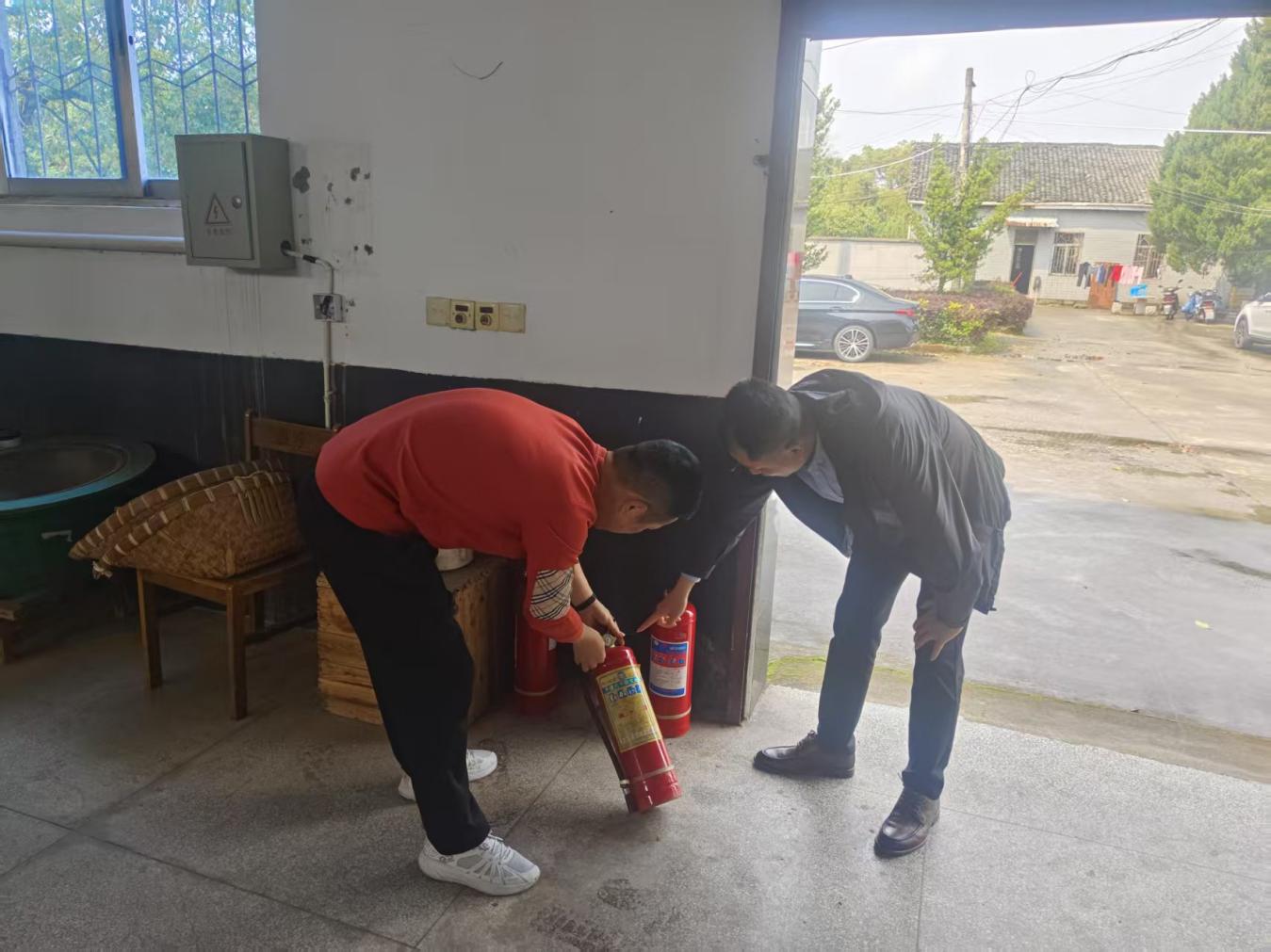 筑牢安全防線，護(hù)航春茶生產(chǎn)