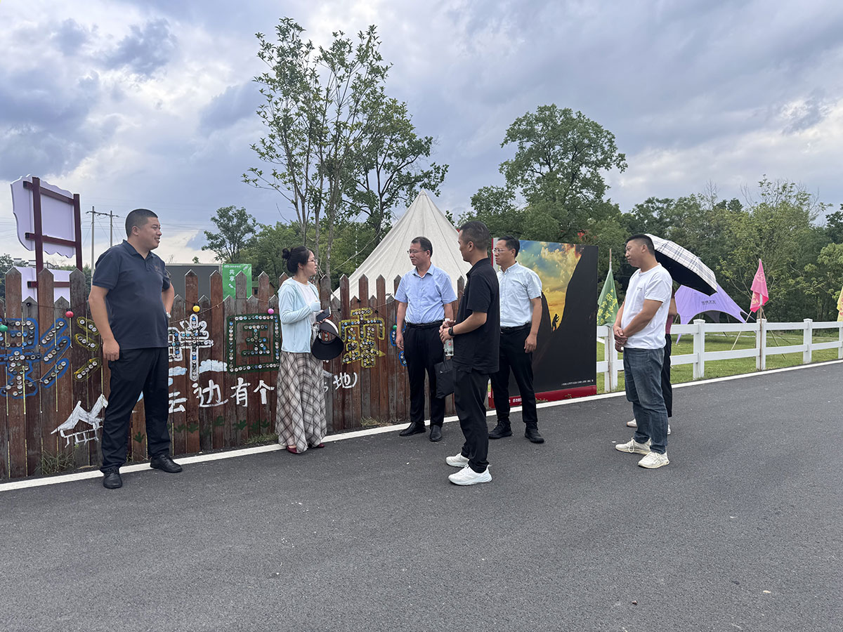 文化為魂，生態(tài)為基——傍霞村鄉(xiāng)村振興特色模式探討